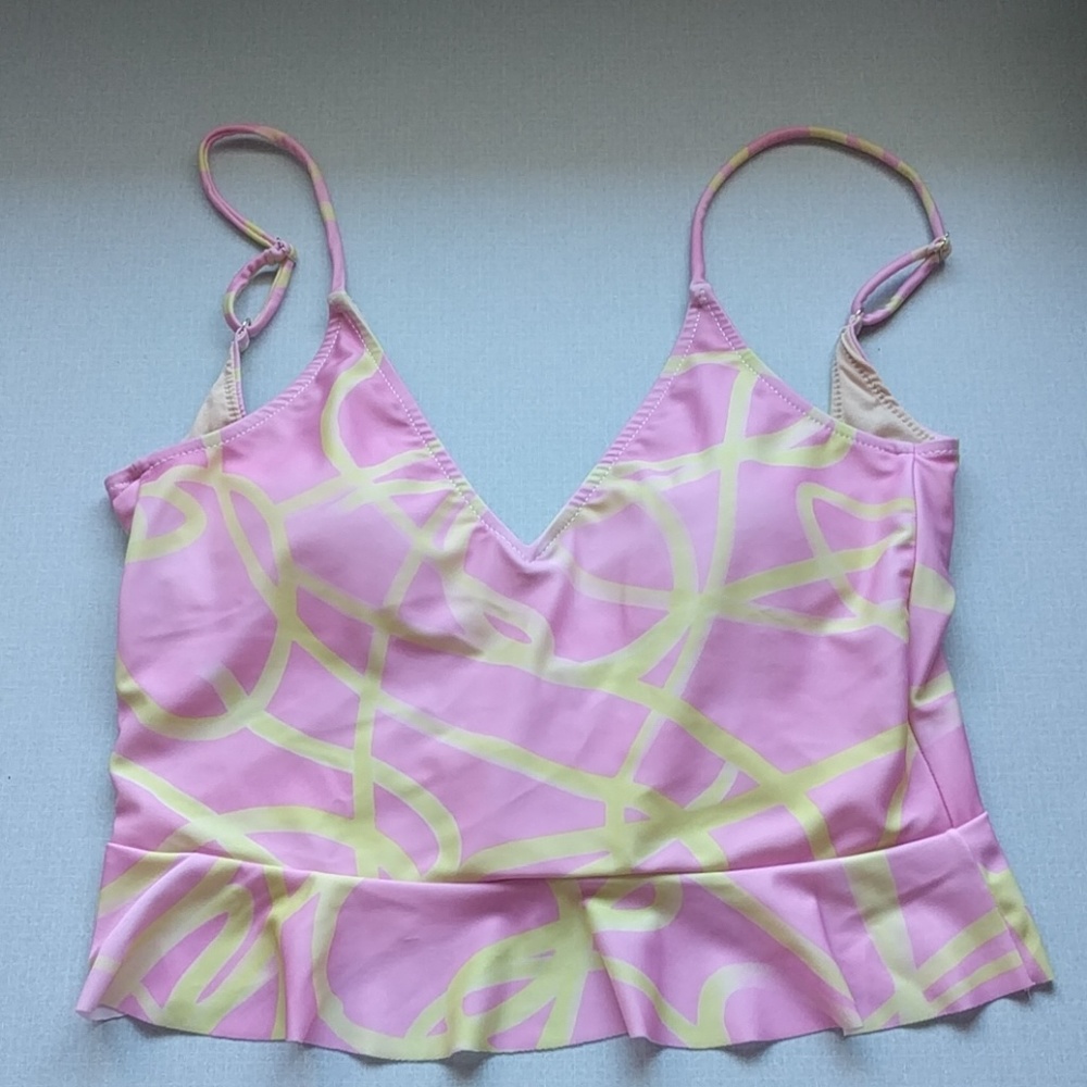 **reposh** NWOT Kortni Jeane Scoop Back Top